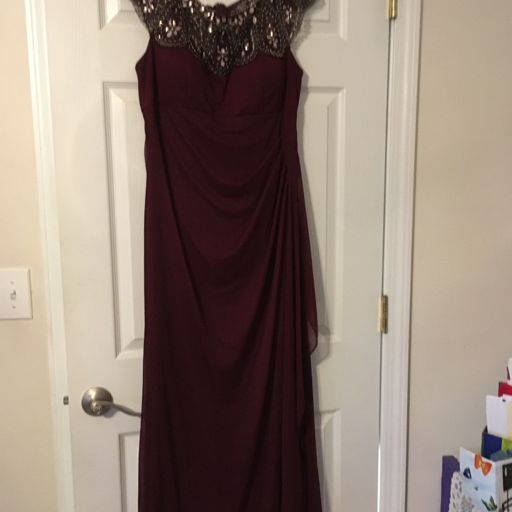 Women’s formal long dress